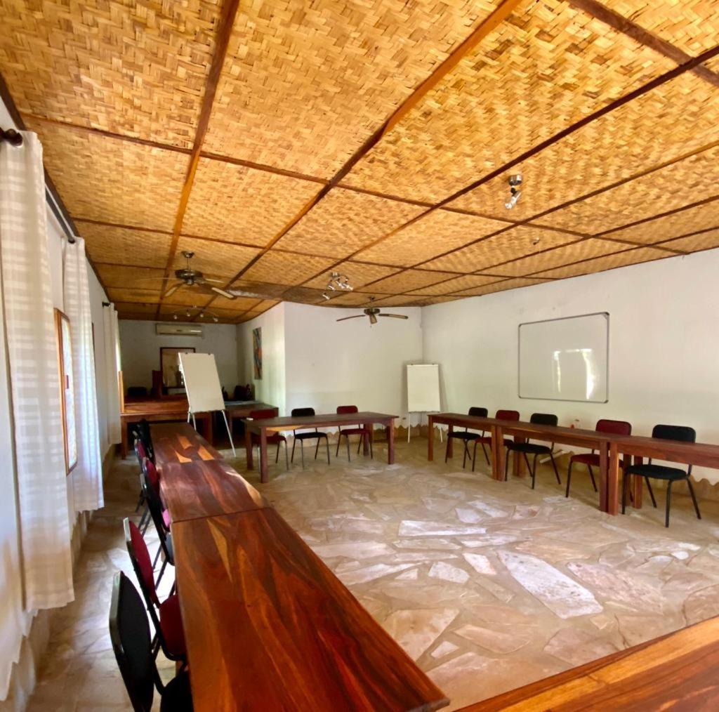 Tambuti Lodge Rundu Extérieur photo