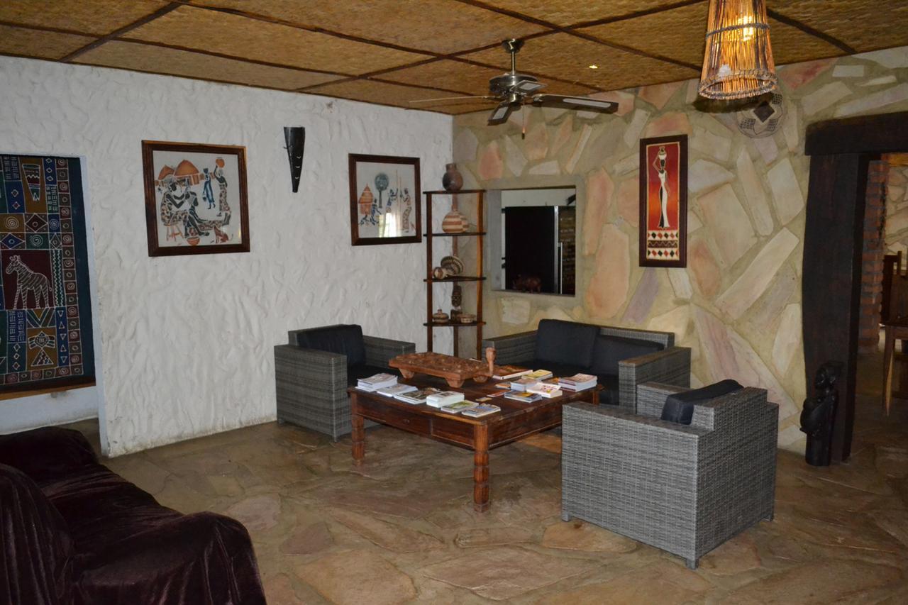Tambuti Lodge Rundu Extérieur photo