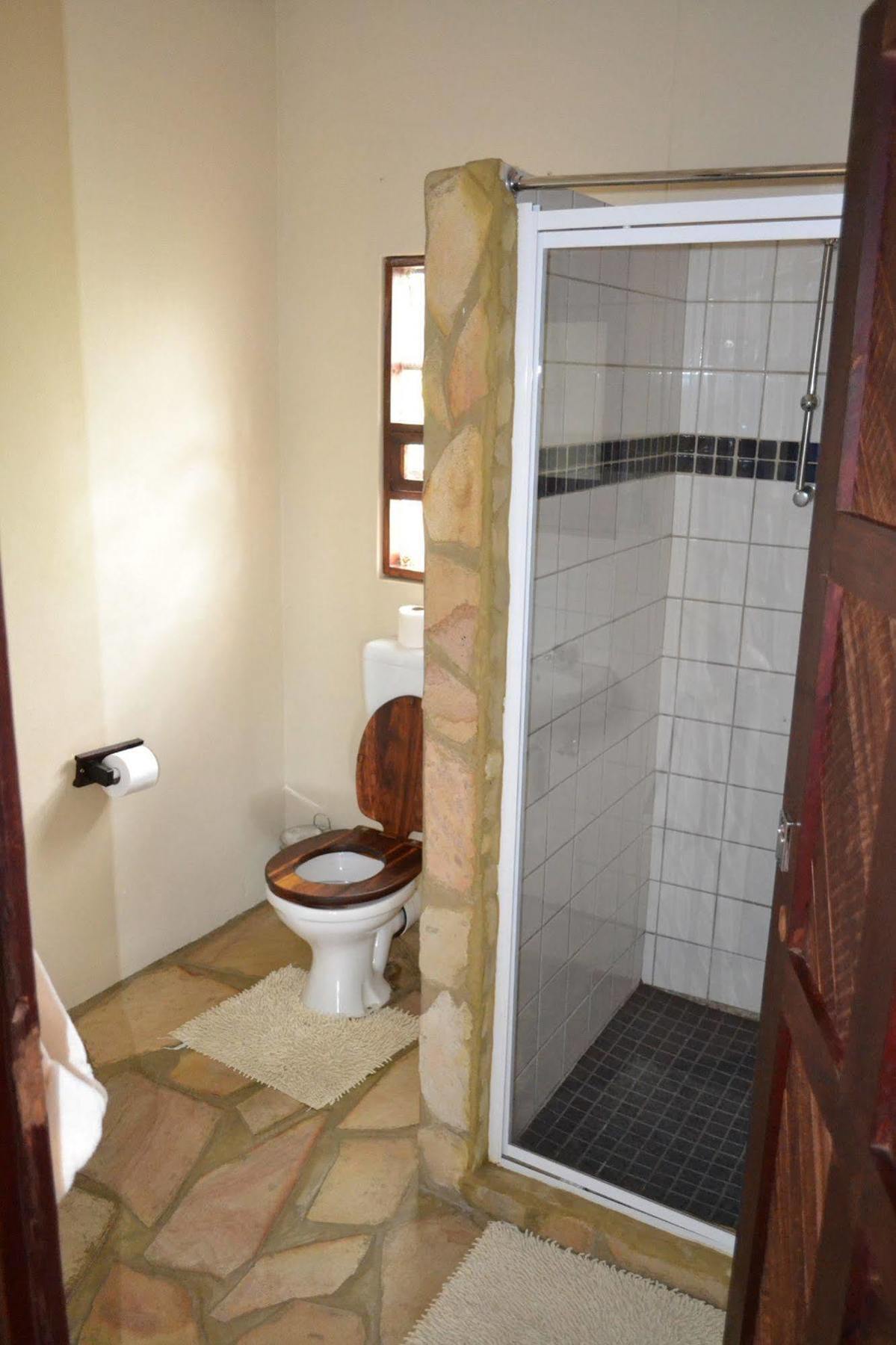 Tambuti Lodge Rundu Extérieur photo