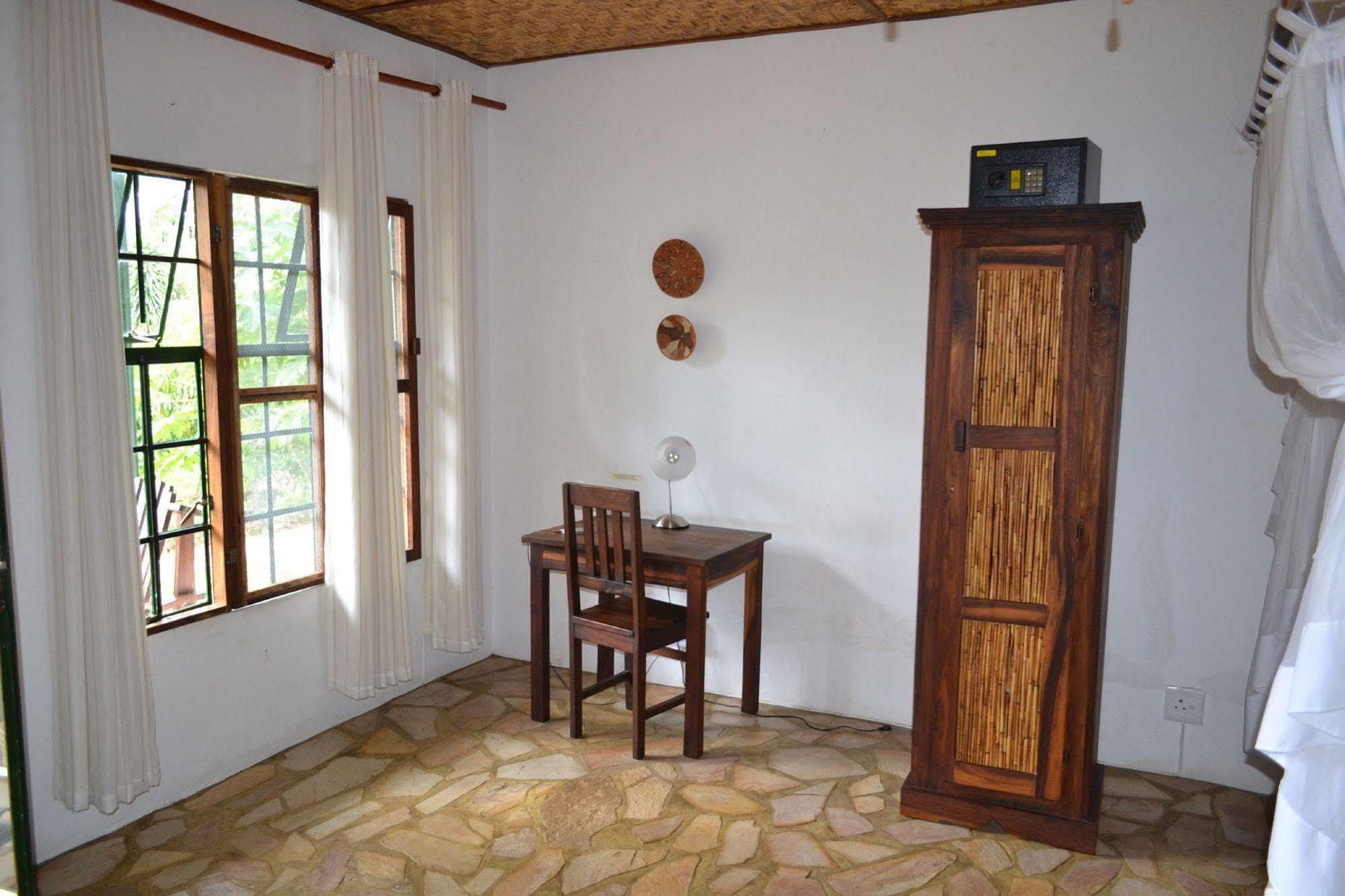 Tambuti Lodge Rundu Extérieur photo